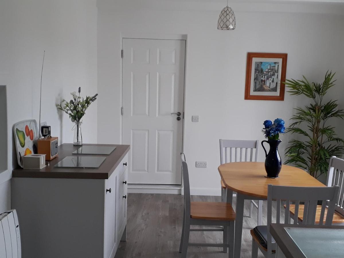 Colebrook Cottage Isle of Whithorn エクステリア 写真